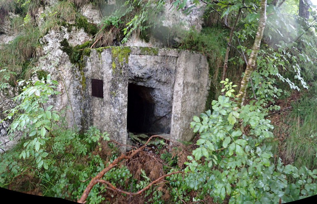 Caverna appostamento Bezzecca Caverna appostamento Bezzecca